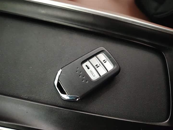 Фото 9 - Honda Inspire