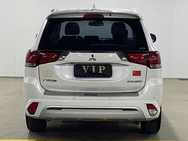 Фото 5 - Mitsubishi Outlander