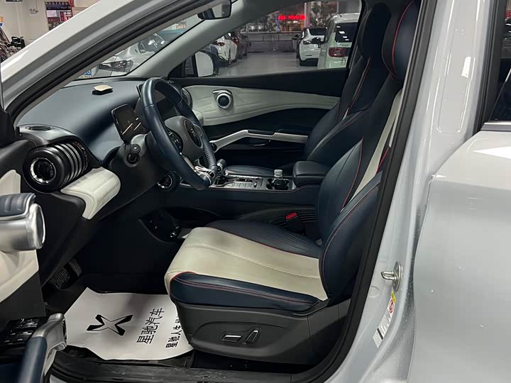 Фото 5 - BYD Yuan Plus