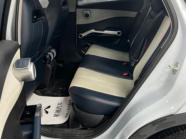 Фото 6 - BYD Yuan Plus