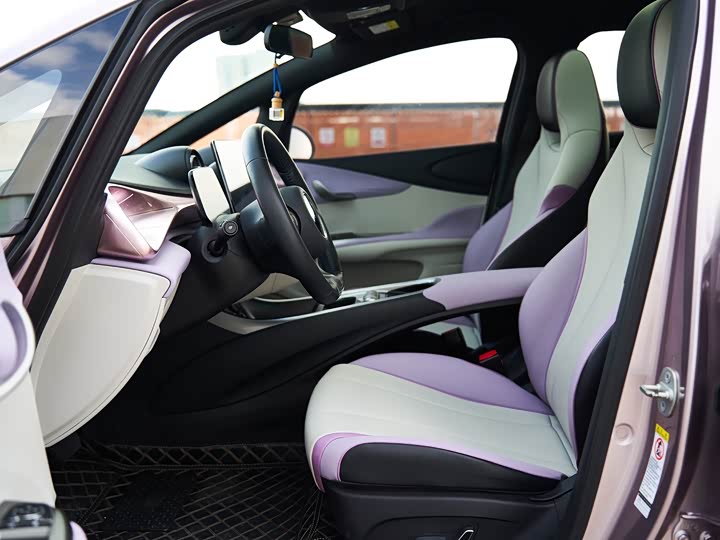 Фото 9 - BYD Dolphin