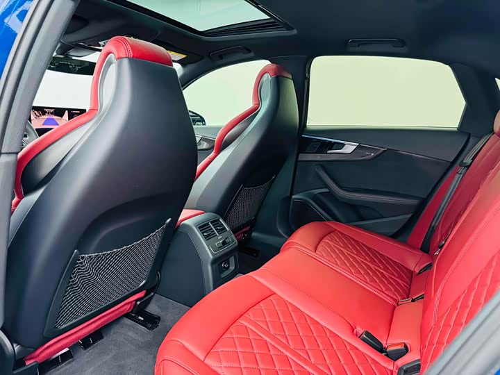 Фото 8 - Audi S4