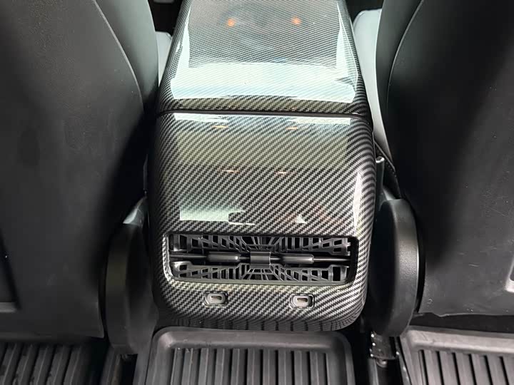 Фото 21 - Tesla Model 3