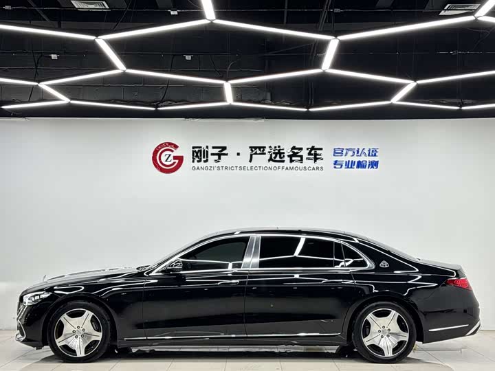Фото 33 - Mercedes-Benz Maybach S-Class