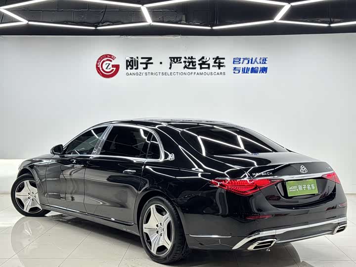 Фото 4 - Mercedes-Benz Maybach S-Class