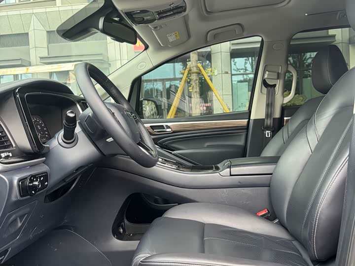 Фото 4 - GAC Trumpchi M8