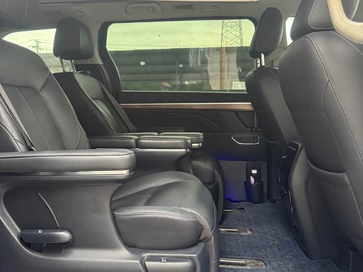 Фото 8 - GAC Trumpchi M8