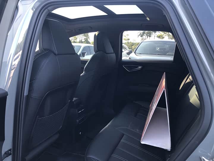 Фото 5 - Audi Q4 e-tron