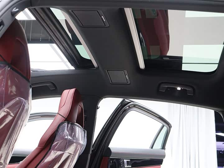 Фото 11 - Porsche Panamera