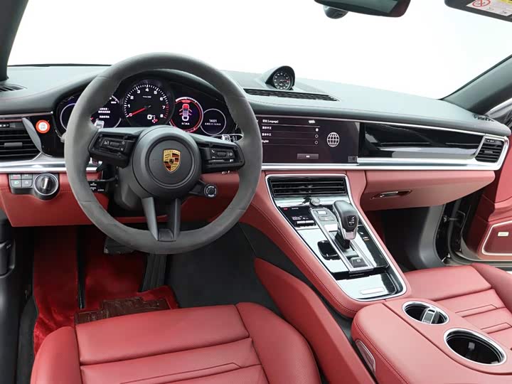 Фото 13 - Porsche Panamera