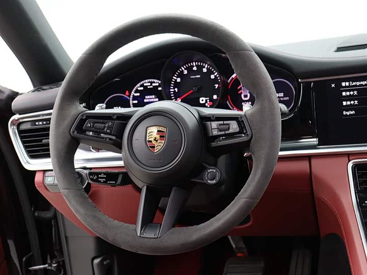 Фото 19 - Porsche Panamera