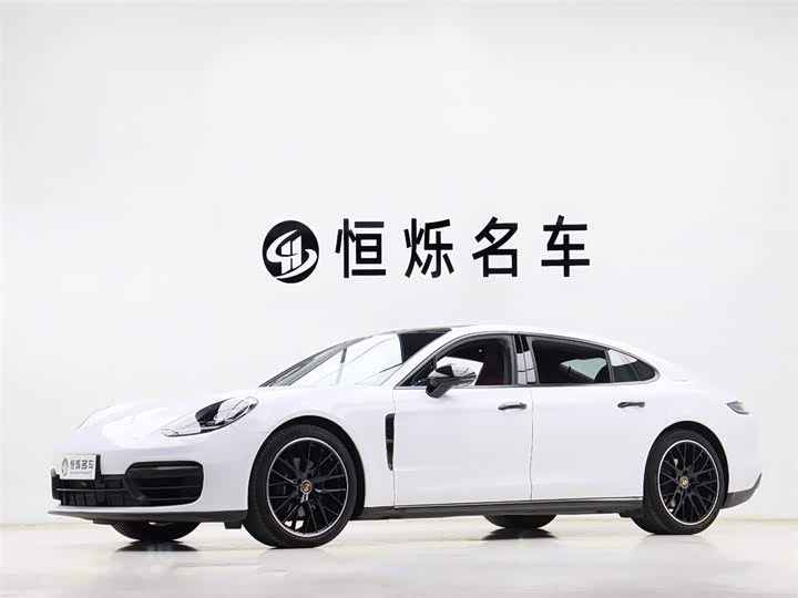 Фото 2 - Porsche Panamera