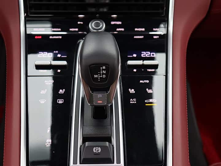 Фото 24 - Porsche Panamera