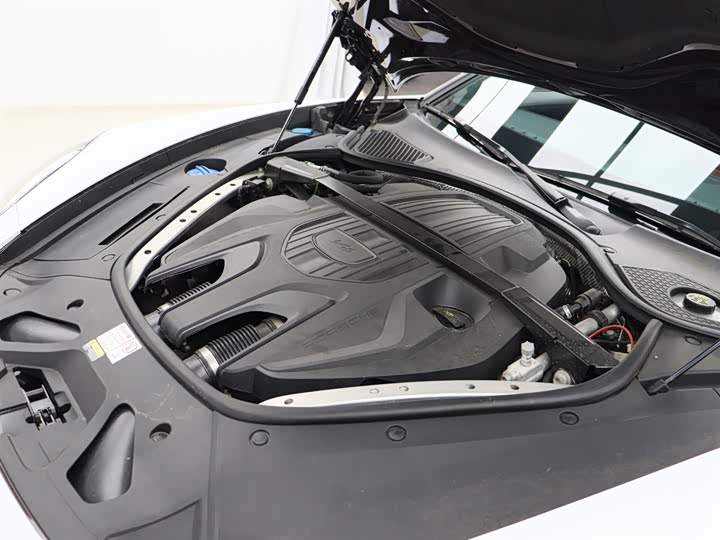 Фото 27 - Porsche Panamera