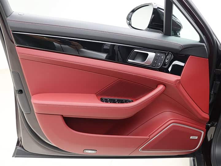 Фото 8 - Porsche Panamera