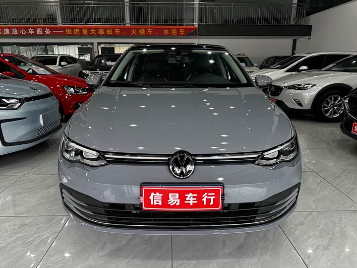 Фото 3 - Volkswagen Golf