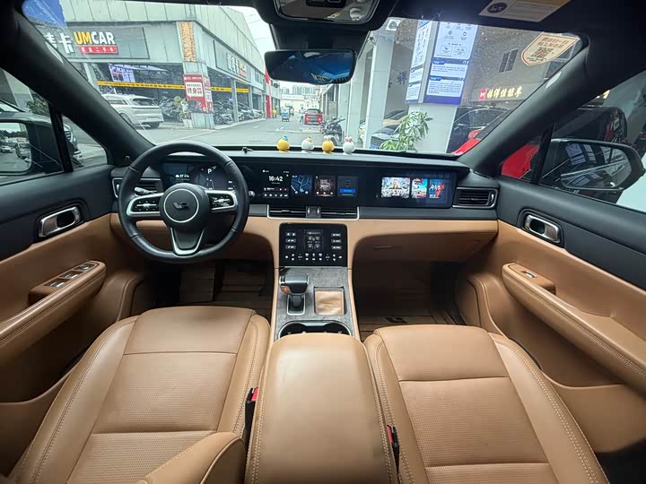 Фото 10 - LiXiang One