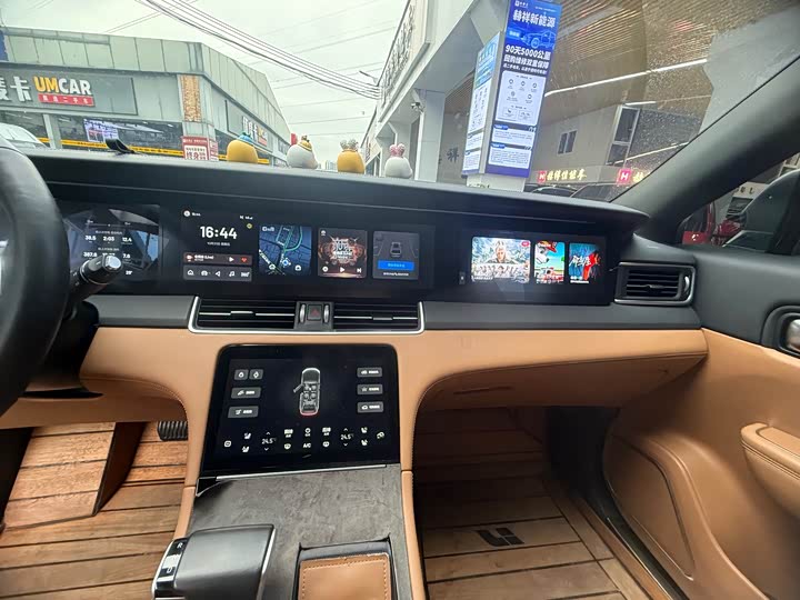 Фото 5 - LiXiang One