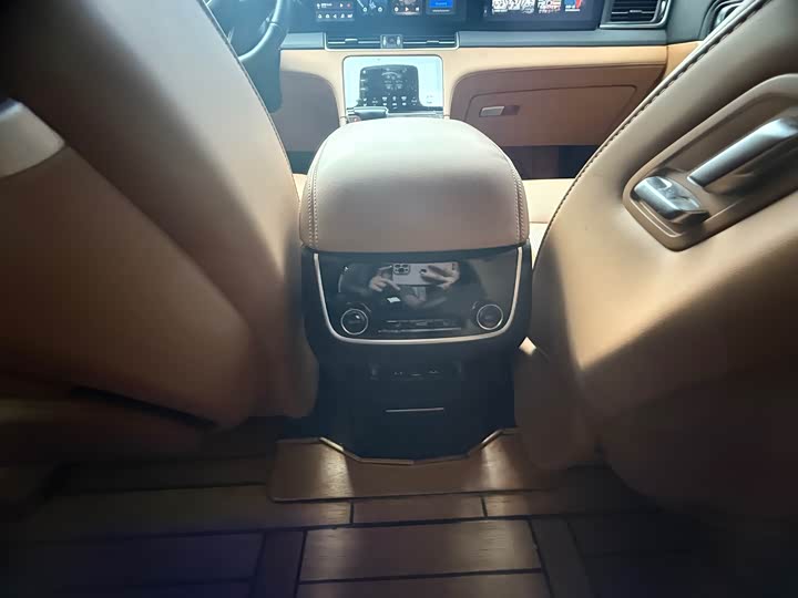 Фото 9 - LiXiang One