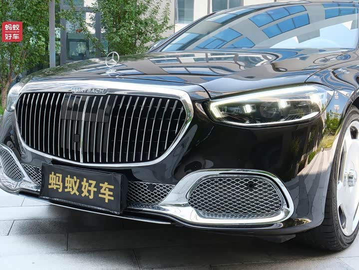 Фото 16 - Mercedes-Benz S-Class