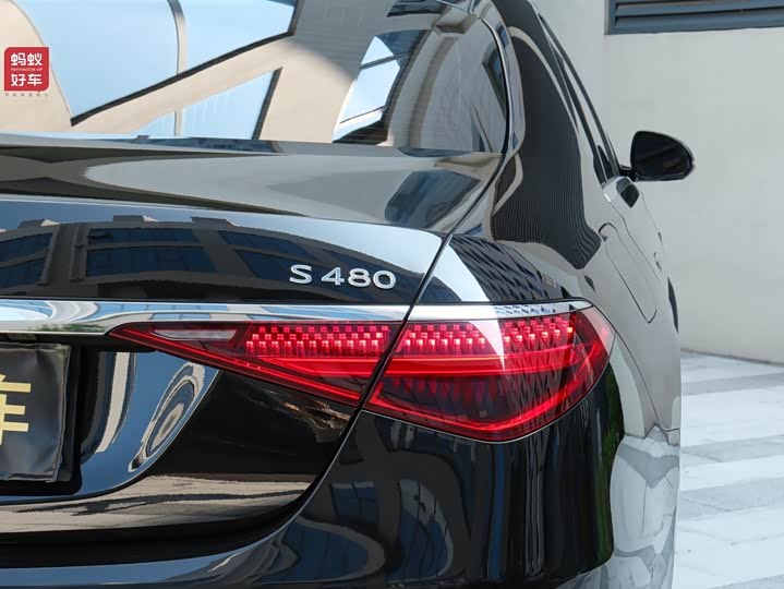 Фото 24 - Mercedes-Benz S-Class