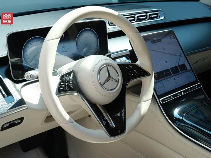 Фото 27 - Mercedes-Benz S-Class