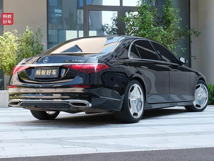 Фото 5 - Mercedes-Benz S-Class