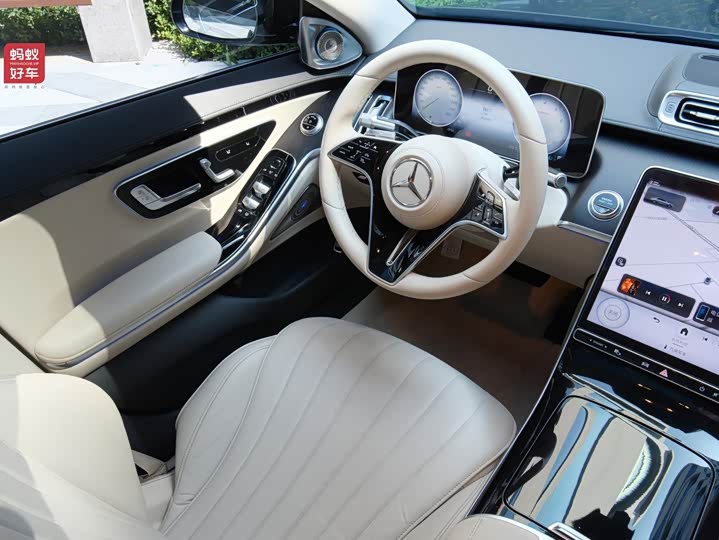 Фото 9 - Mercedes-Benz S-Class