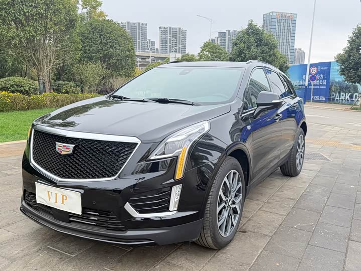 Фото 2 - Cadillac XT5