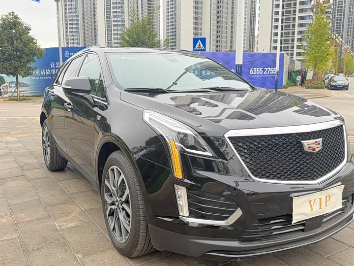 Фото 23 - Cadillac XT5