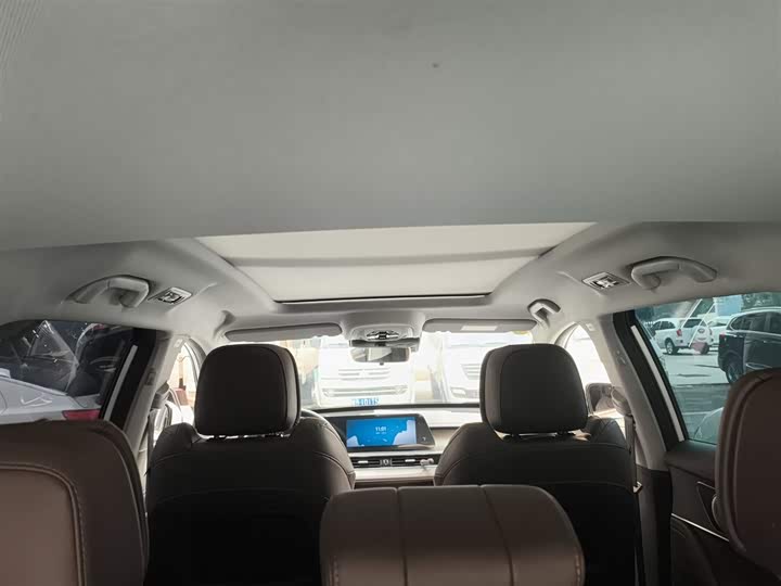 Фото 18 - Chery Tiggo 8 Pro