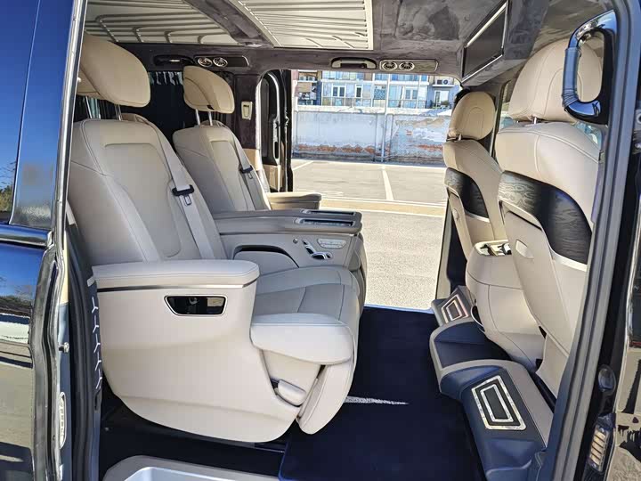 Фото 13 - Mercedes-Benz Vito