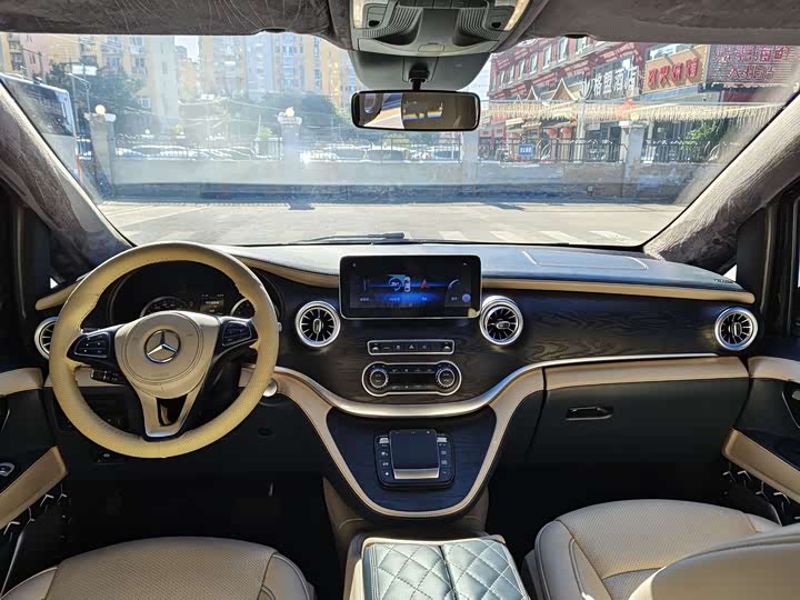 Фото 18 - Mercedes-Benz Vito