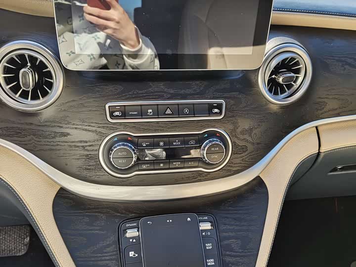 Фото 9 - Mercedes-Benz Vito