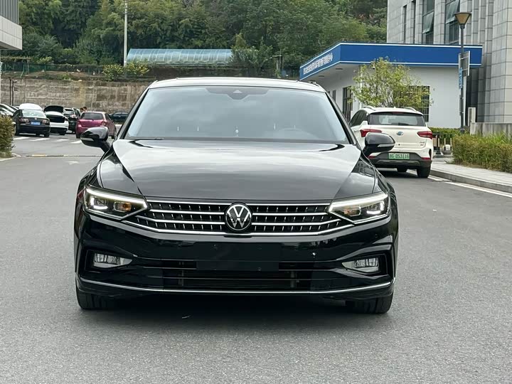 Фото 2 - Volkswagen Magotan