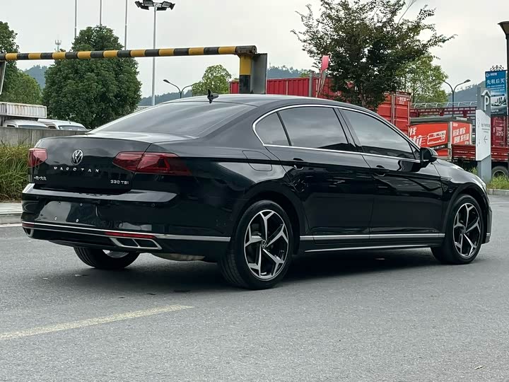 Фото 8 - Volkswagen Magotan