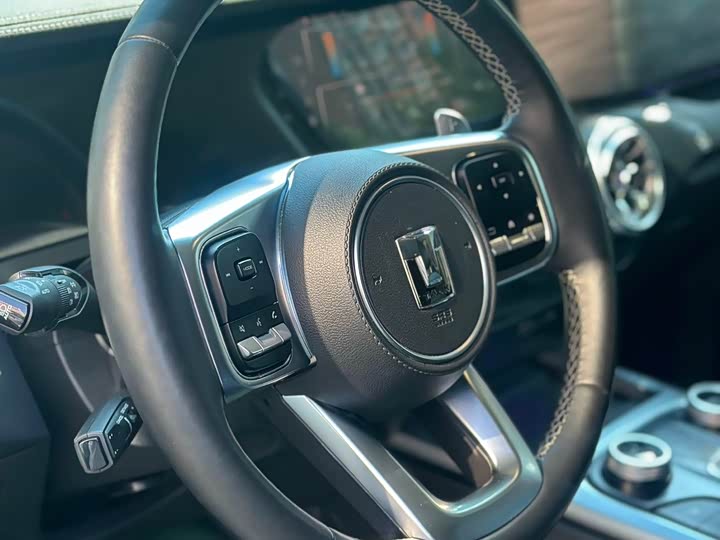 Фото 5 - Tank 300