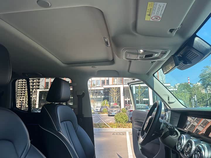 Фото 9 - Tank 300