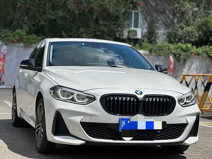 Фото 2 - BMW 1 Series