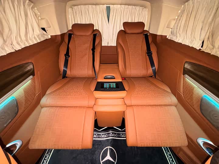 Фото 18 - Mercedes-Benz Vito