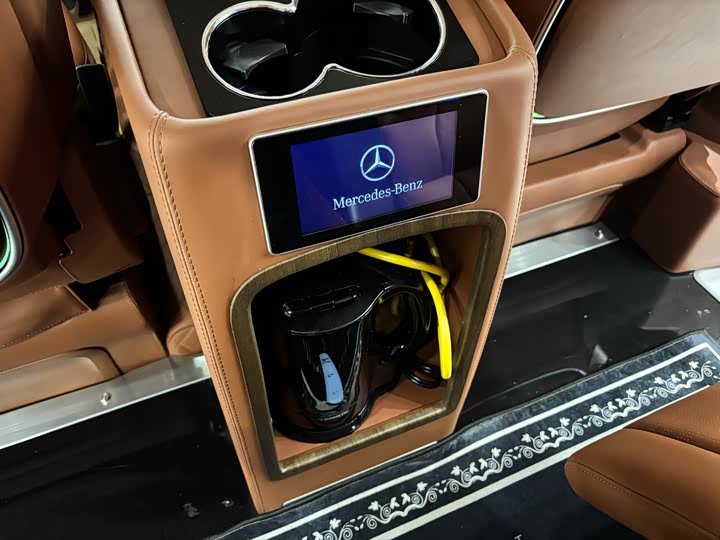 Фото 20 - Mercedes-Benz Vito