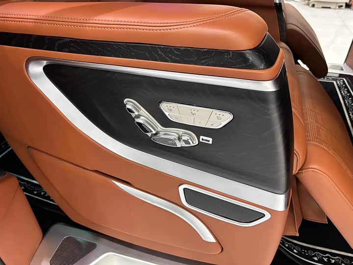 Фото 23 - Mercedes-Benz Vito