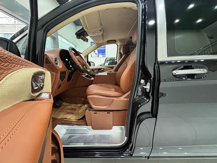 Фото 8 - Mercedes-Benz Vito