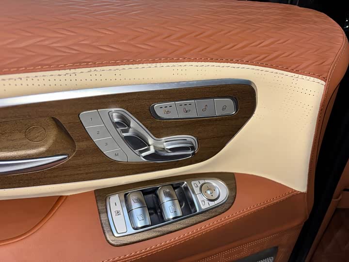 Фото 9 - Mercedes-Benz Vito