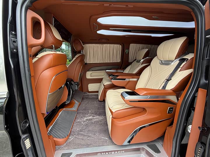 Фото 10 - Mercedes-Benz Vito