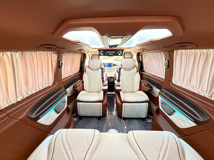 Фото 13 - Mercedes-Benz Vito