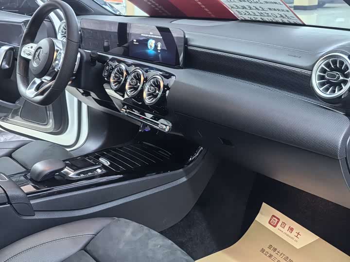 Фото 17 - Mercedes-Benz A-Class