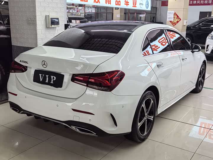 Фото 4 - Mercedes-Benz A-Class