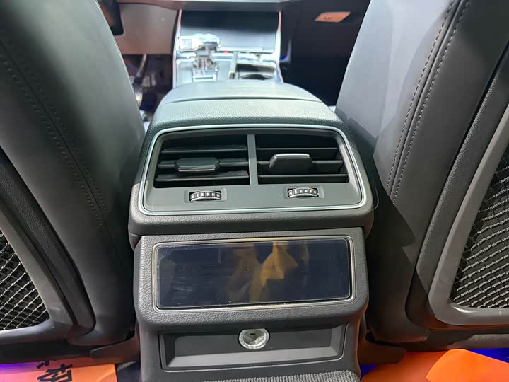 Фото 11 - Audi A7