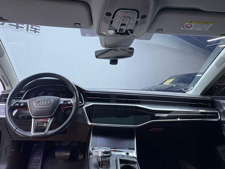 Фото 12 - Audi A7